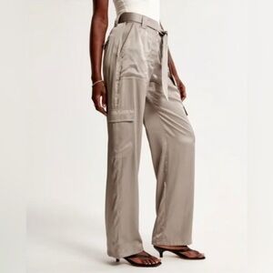 Abercrombie & Fitch Satin Tie Waist Cargo Pants 
Size 18